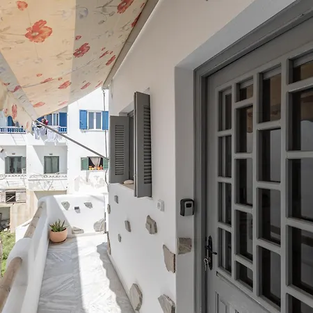 Family Naxos Apartmán *